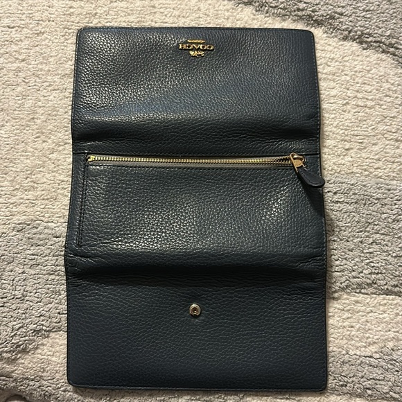 Coach Slim Trifold Wallet - Picture 4 of 5